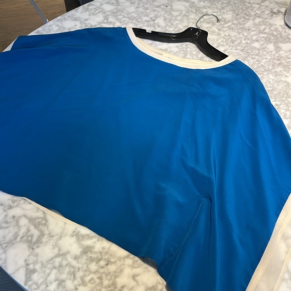 Flowy Bebe blouse - Picture 9 of 11